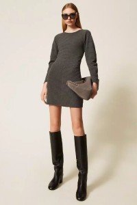 ABITO CORTO IN MAGLIA CON RILIEVI TWINSET