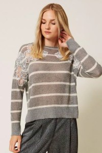 MAGLIA IN MISTO MOHAIR CON PIZZO E SPACCHI TWINSET