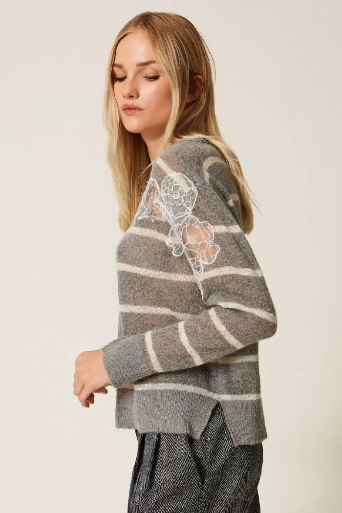 MAGLIA IN MISTO MOHAIR CON PIZZO E SPACCHI TWINSET