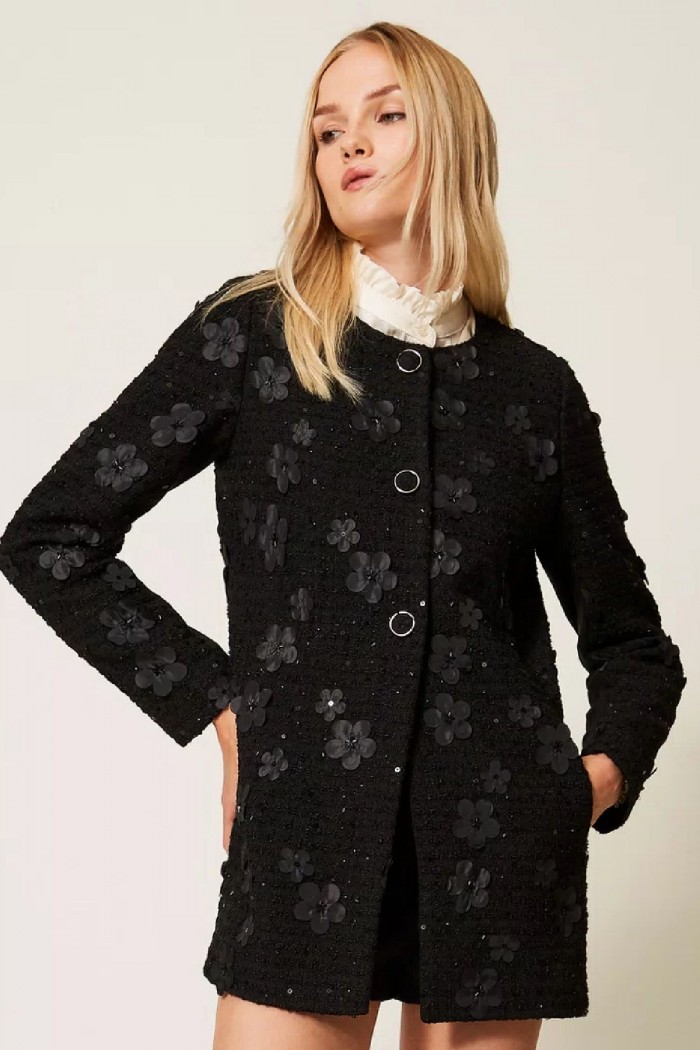 CAPPOTTO BOUCLE' CON FIORI E PAILLETTES TWINSET