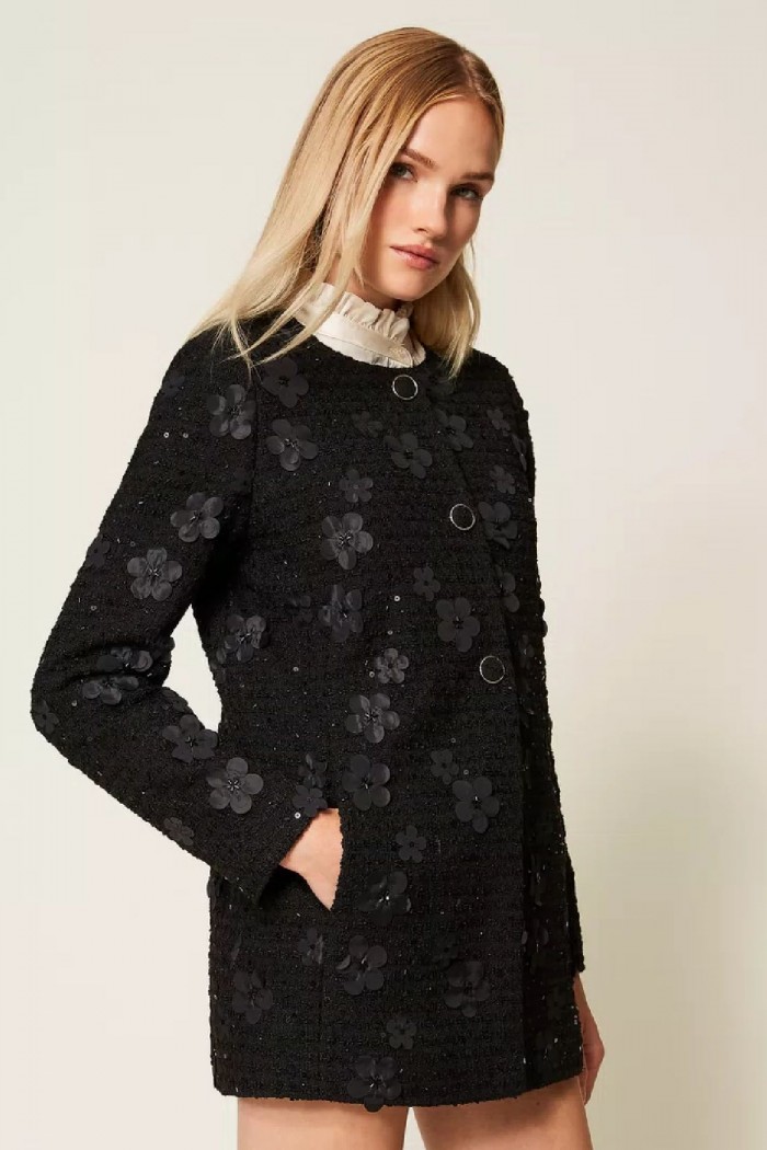 CAPPOTTO BOUCLE' CON FIORI E PAILLETTES TWINSET
