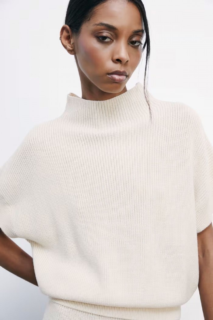 TOP SMANICATO "ESSENTIAL" IN MAGLIA PATRIZIA PEPE