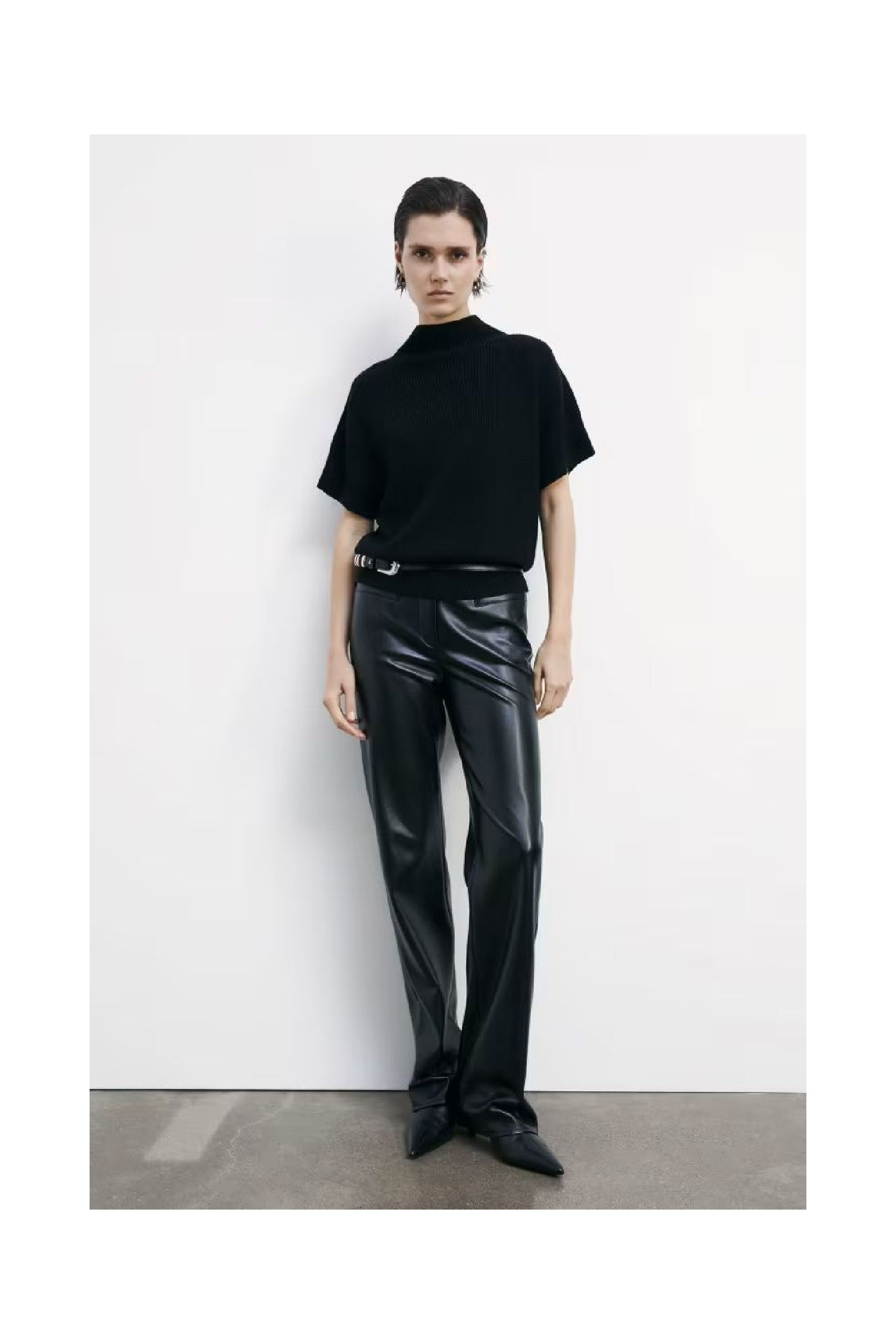 TOP SMANICATO IN MAGLIA PATRIZIA PEPE