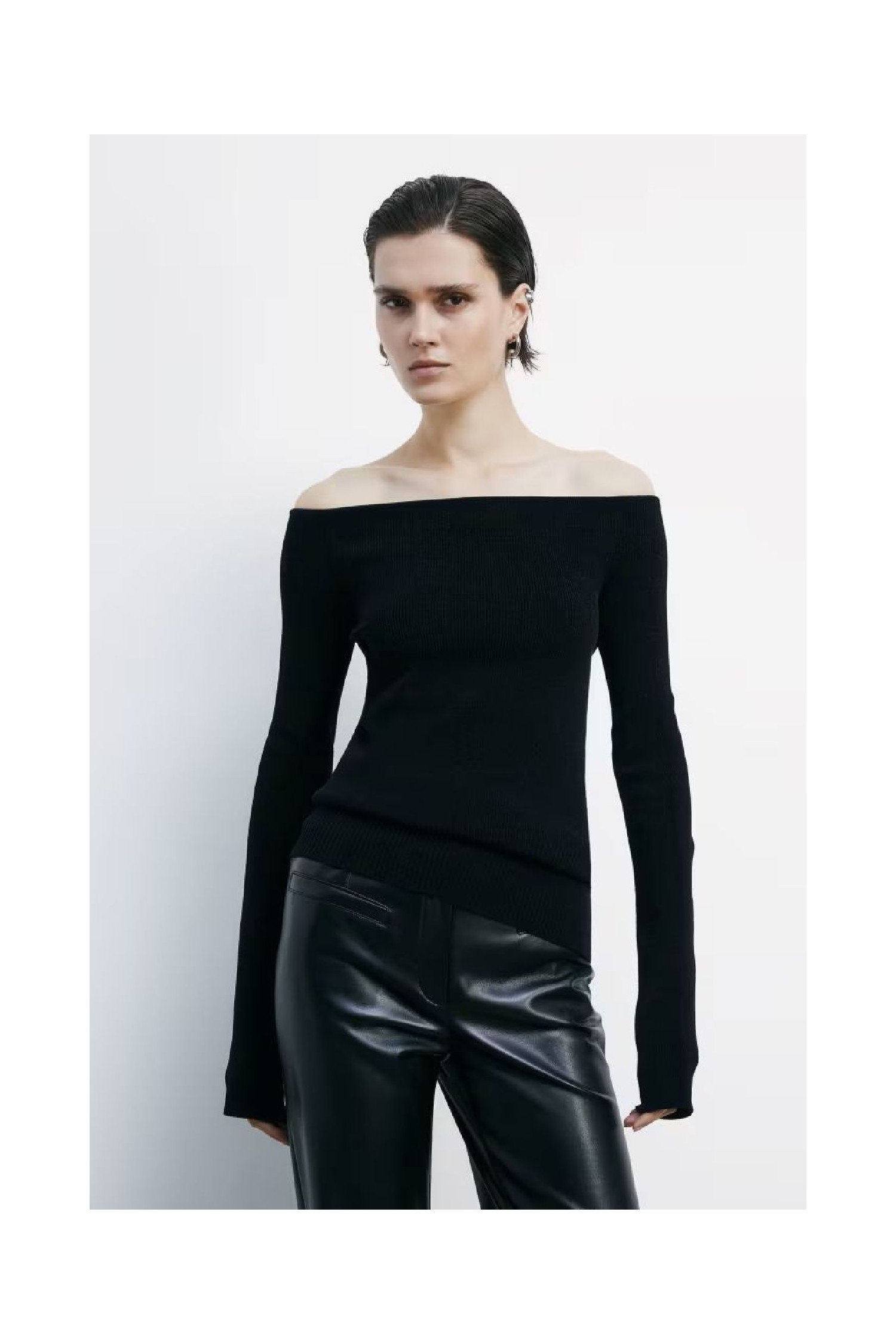 MAGLIA MORBIDA CON SCOLLO AMPIO PATRIZIA PEPE