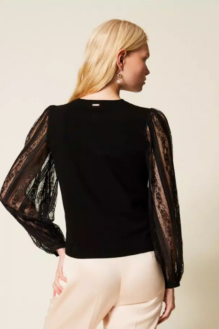 MAGLIA CON MANICHE IN PIZZO TWINSET