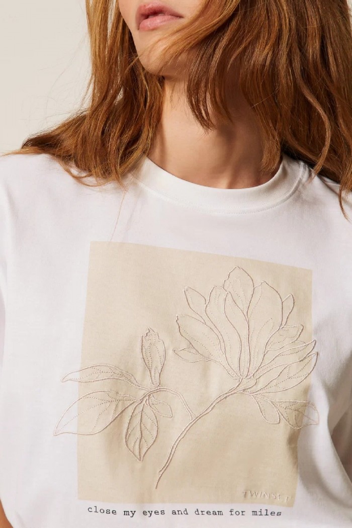 T-SHIRT REGULAR CON STAMPA E  RICAMO TWINSET