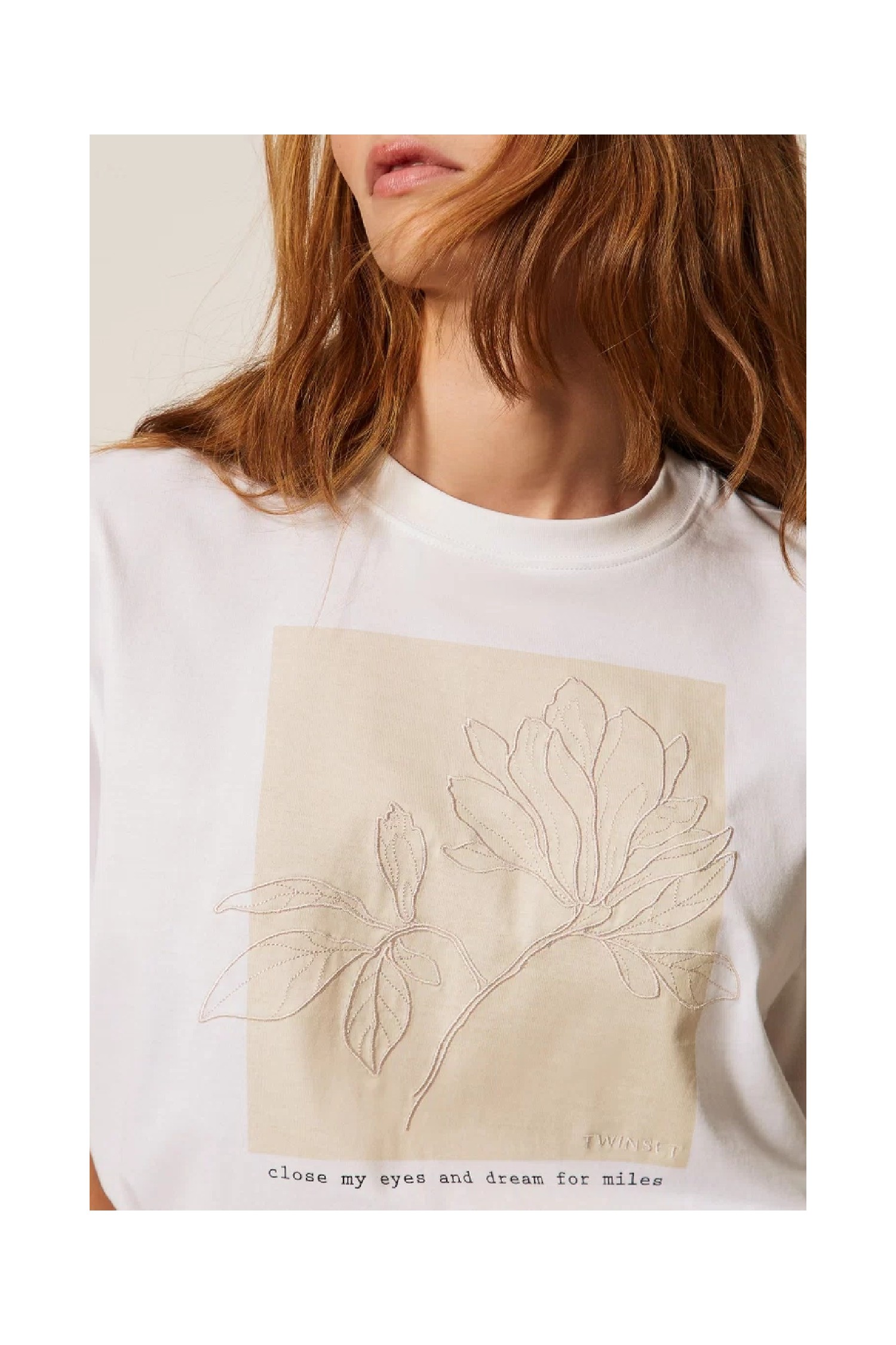 T-SHIRT REGULAR CON STAMPA E  RICAMO TWINSET