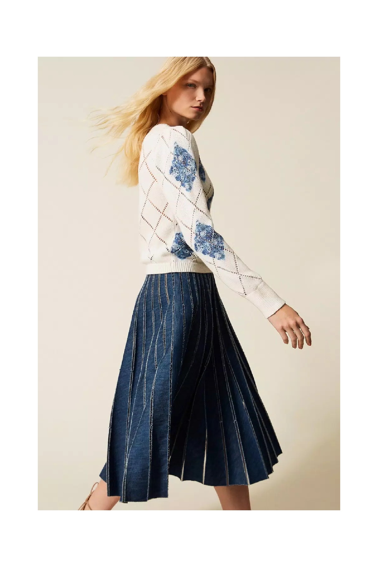 MAGLIA A LOSANGHE CON STAMPA FIORI TWINSET