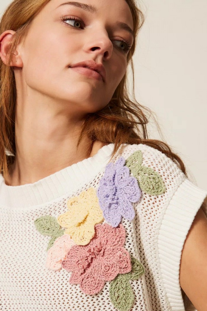 TOP IN MAGLIA CON  FIORI COLORATI TWINSET
