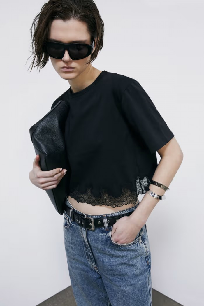 T-SHIRT CROPPED CON PIZZO PATRIZIA PEPE