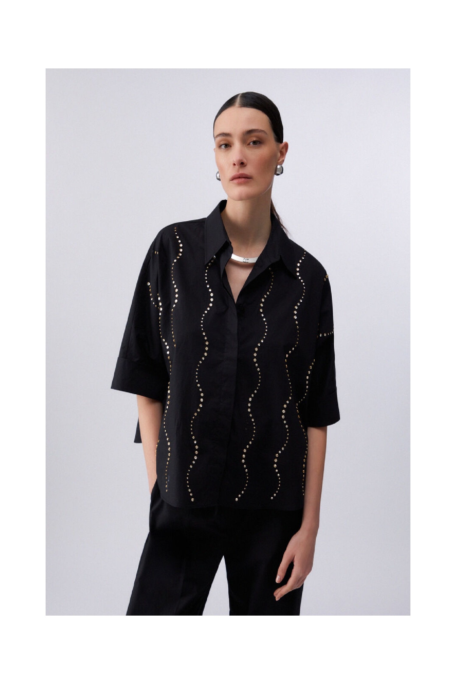 CAMICIA CON APPLICAZIONI GIOIELLO LIU JO