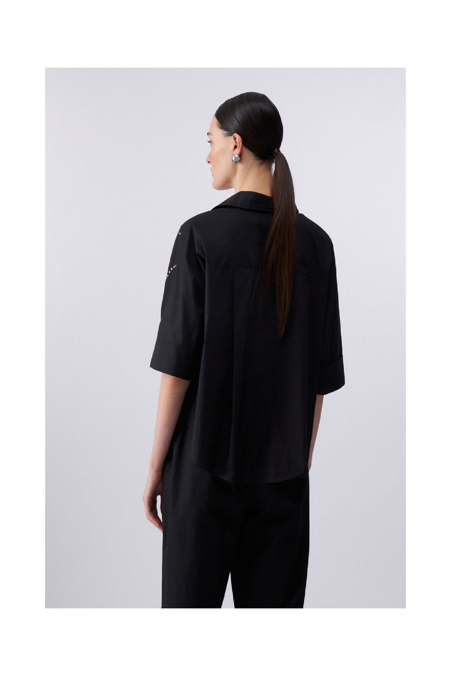 CAMICIA CON APPLICAZIONI GIOIELLO LIU JO
