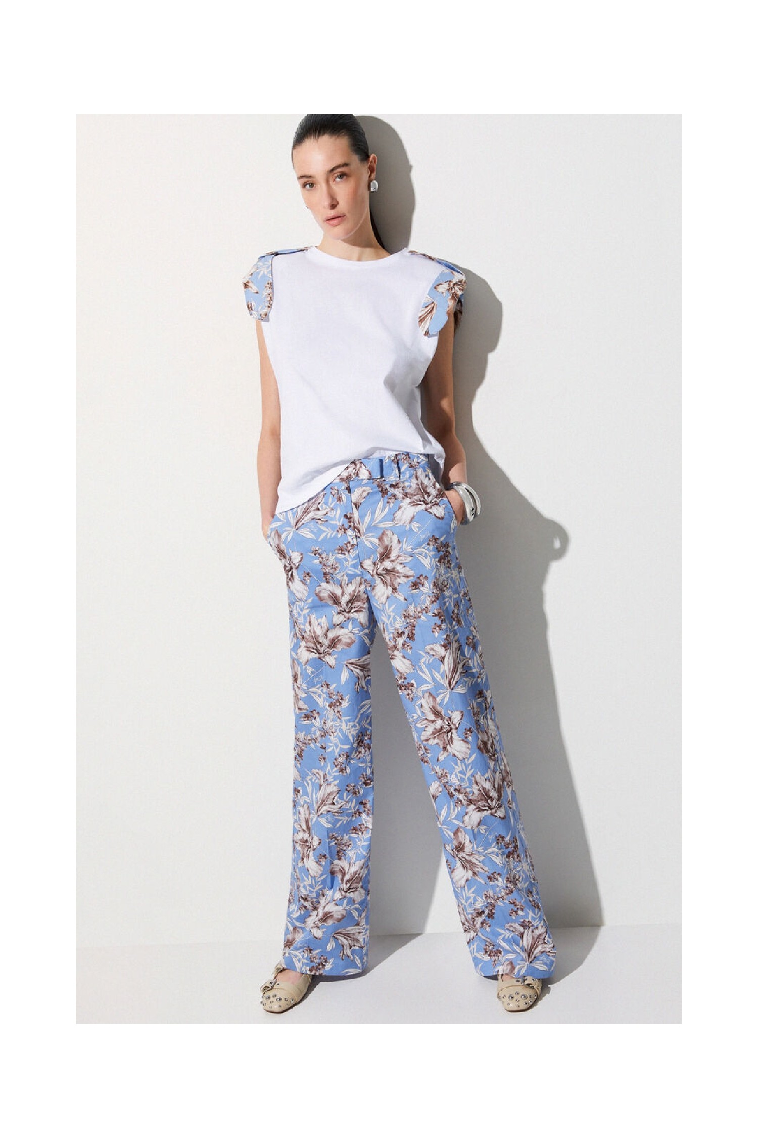 T-SHIRT CON SPALLINE IMBOTTITE LIU JO