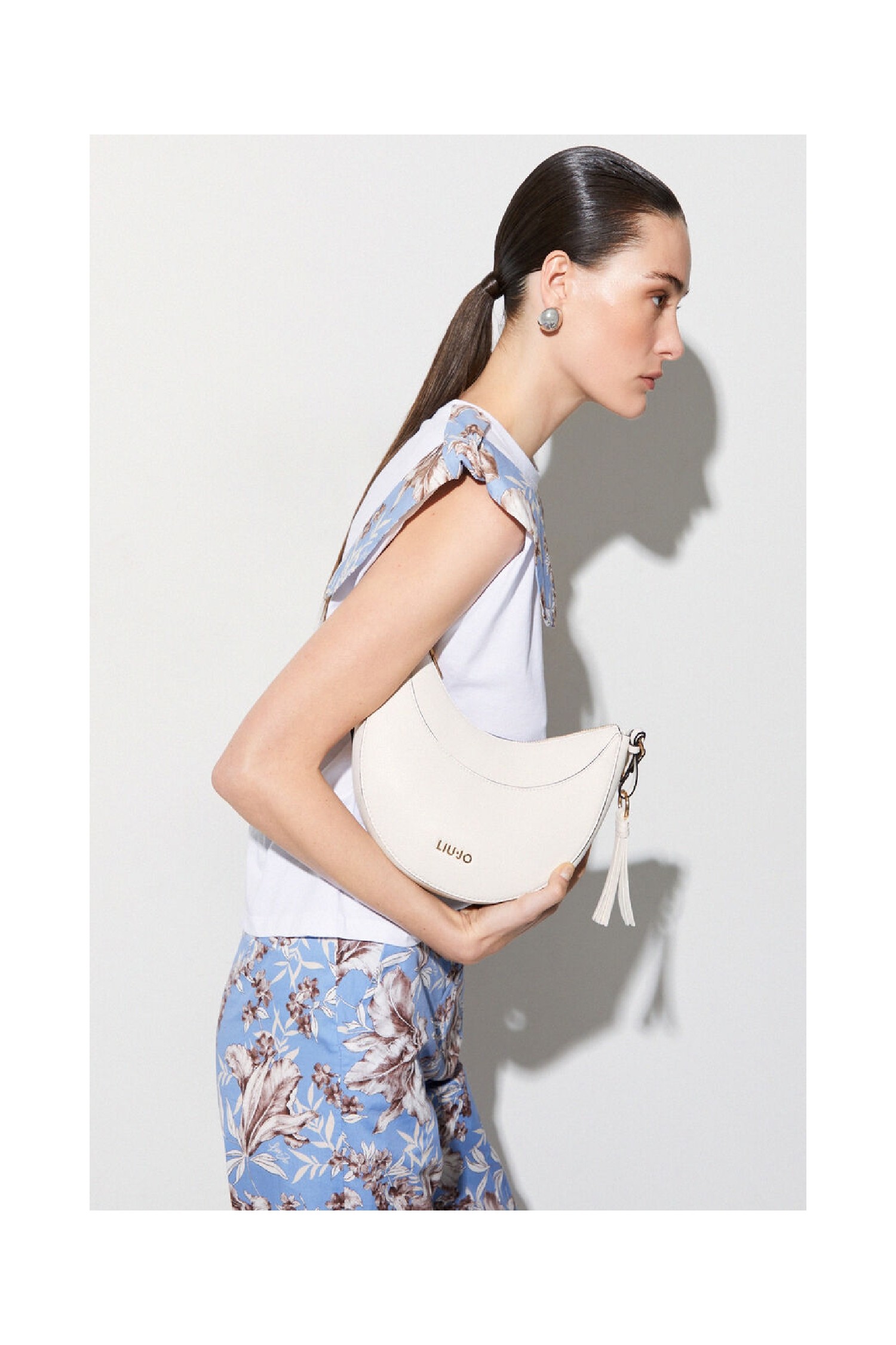 T-SHIRT CON SPALLINE IMBOTTITE LIU JO