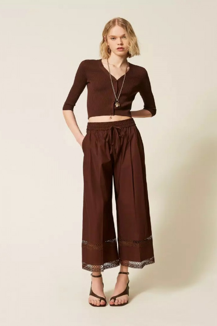 PANTALONI AMPI IN POPELINE CON RICAMO TWINSET