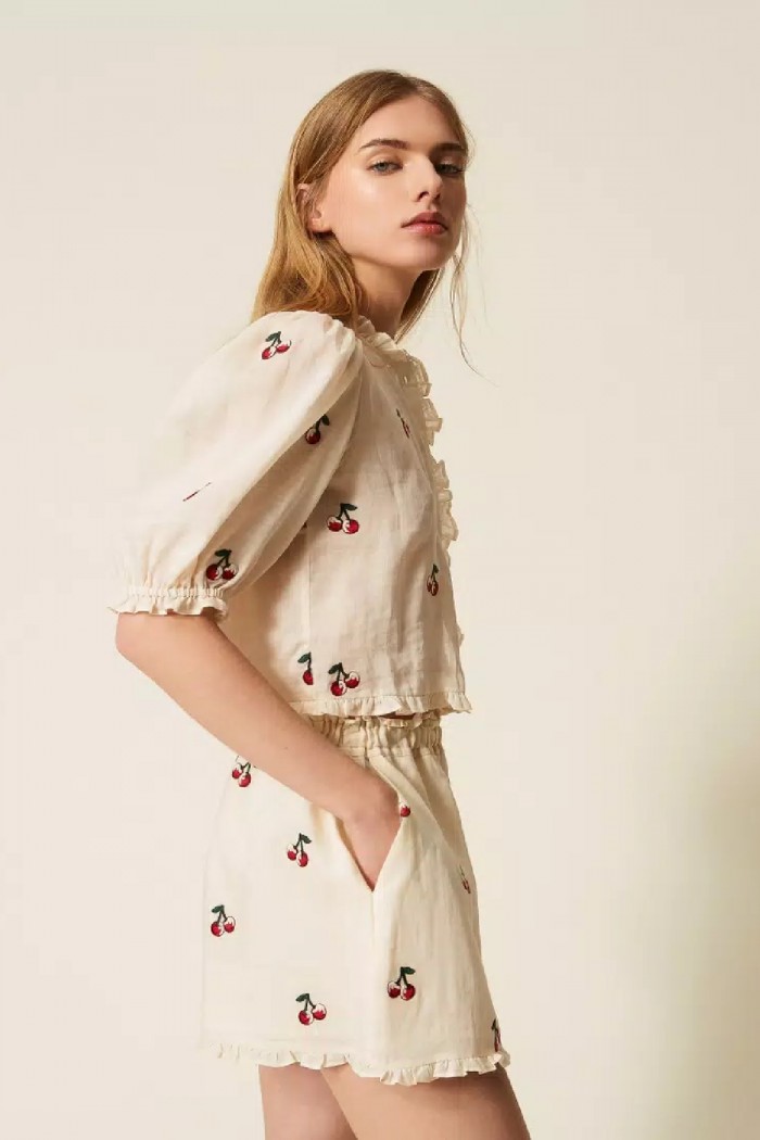 CAMICIA CROPPED IN RAMIE' CON RICAMO CILIEGIE TWINSET