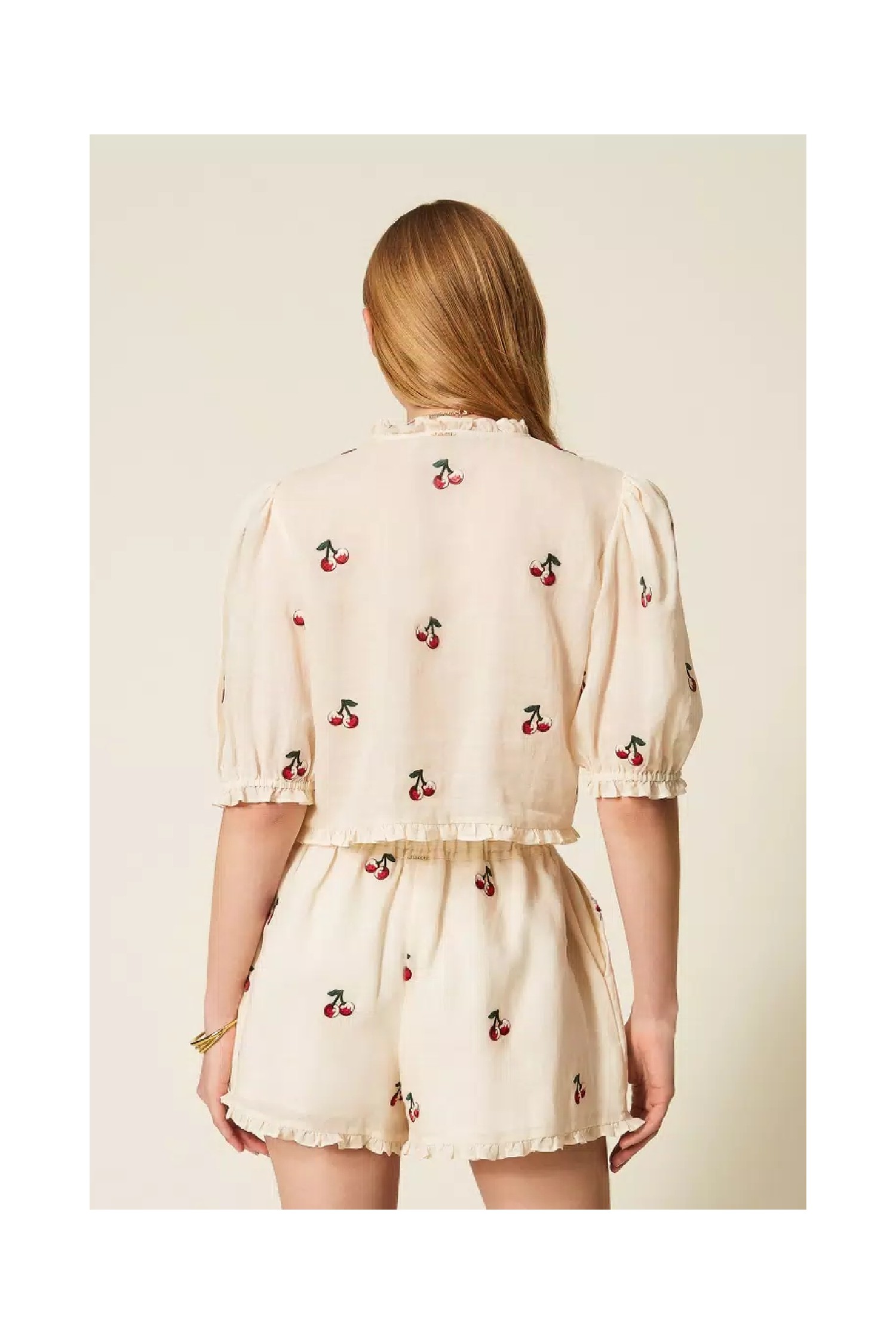 CAMICIA CROPPED IN RAMIE' CON RICAMO CILIEGIE TWINSET