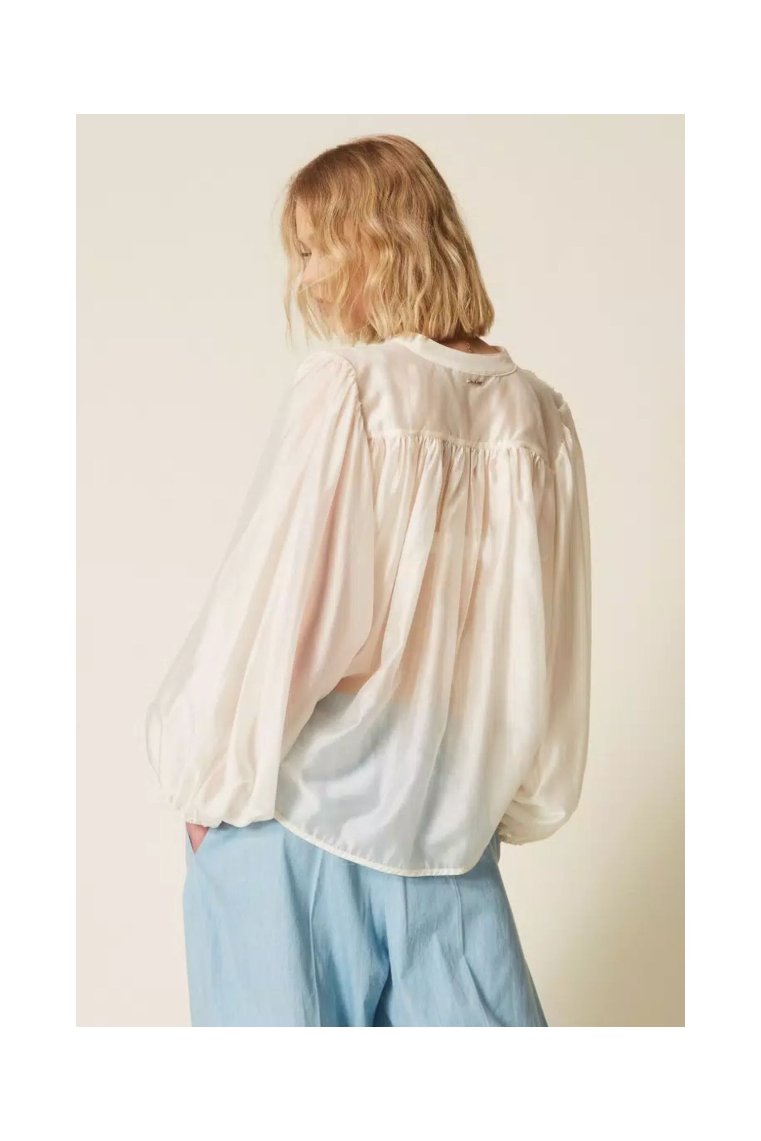 CAMICIA IN VOILE CON ARRICIATURA TWINSET