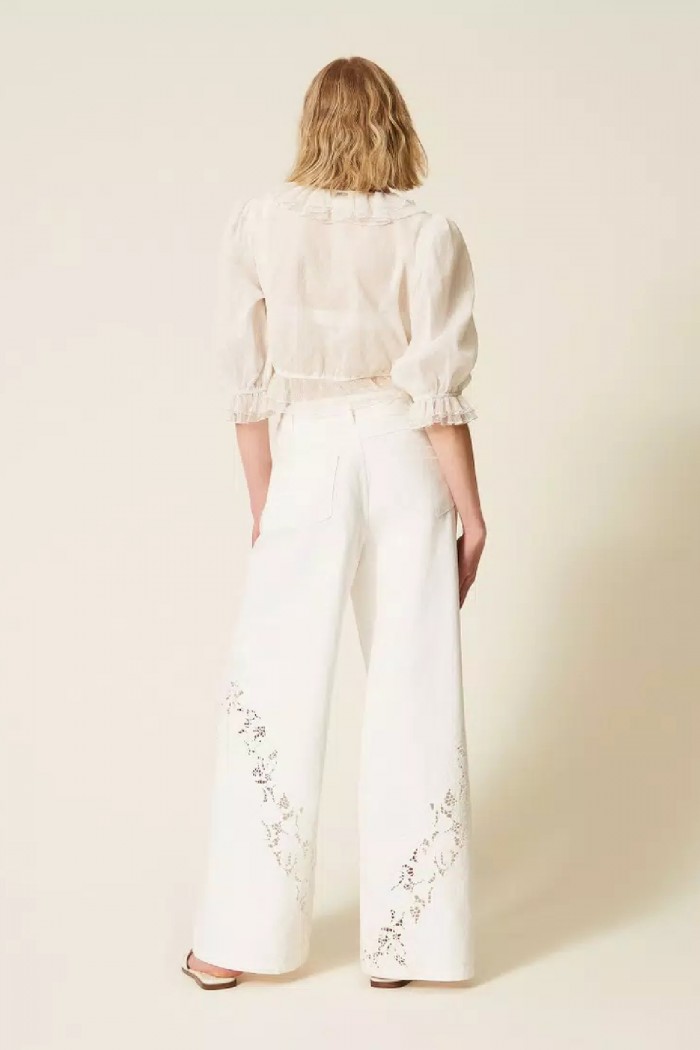 PANTALONI  IN BULL CON RICAMATO TWINSET