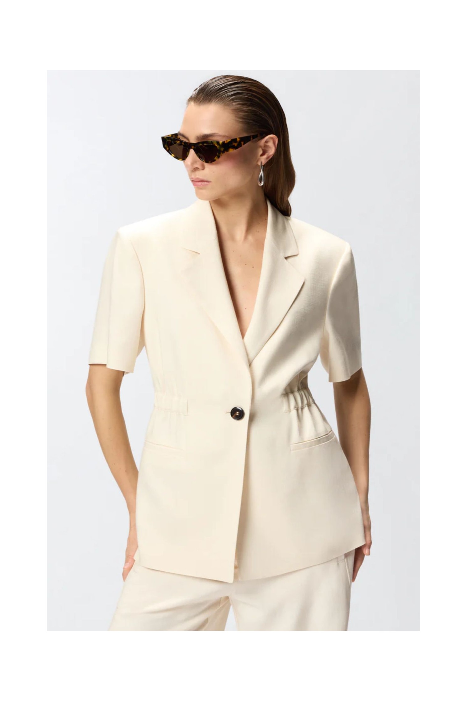 GIACCA  A MANICHE CORTE CON VITA ELASTICIZZATA PINKO