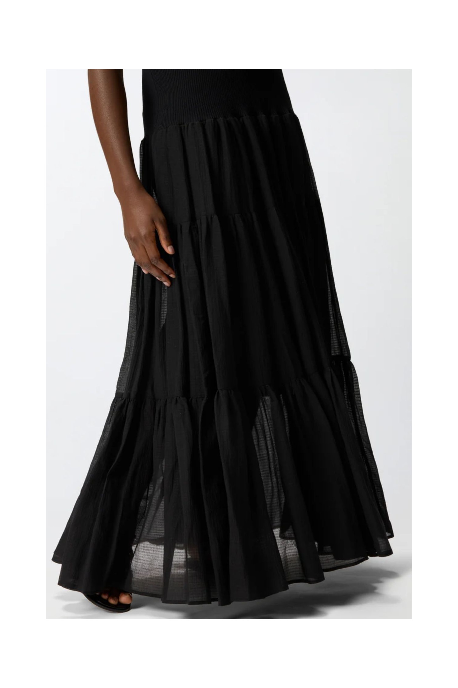 BAVENO ABITO COSTINA E GONNA A BALZE PINKO