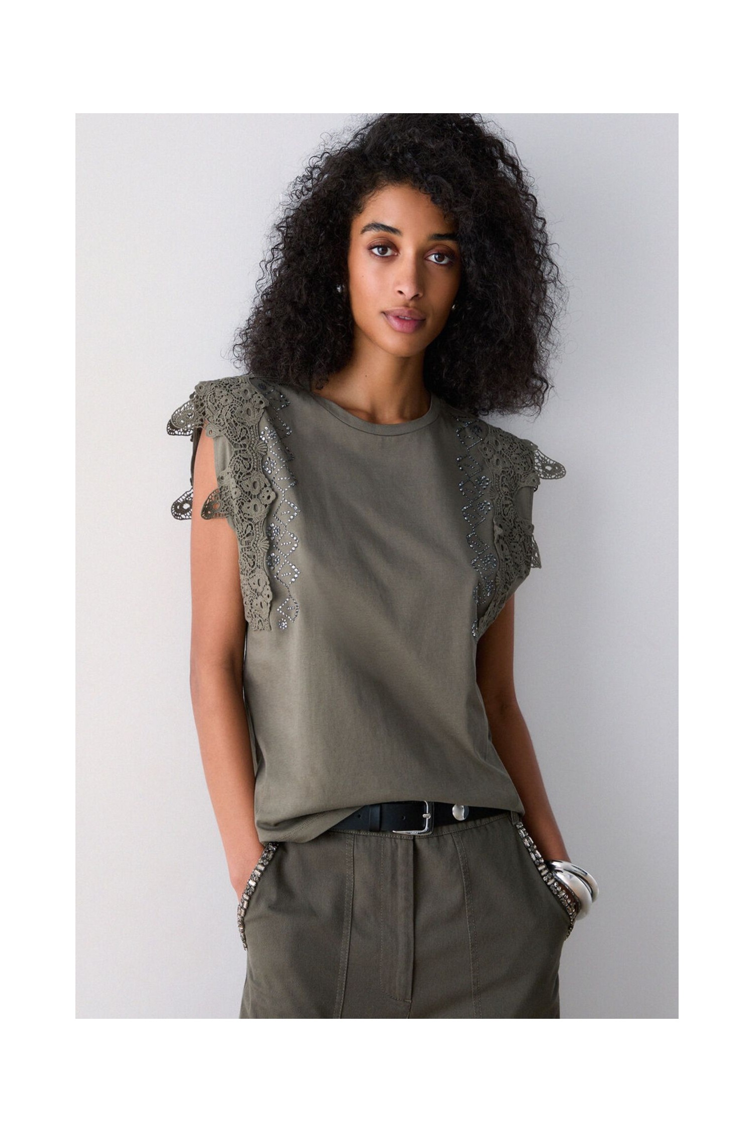 T SHIRT CON DETTAGLI MACRAME LIU JO