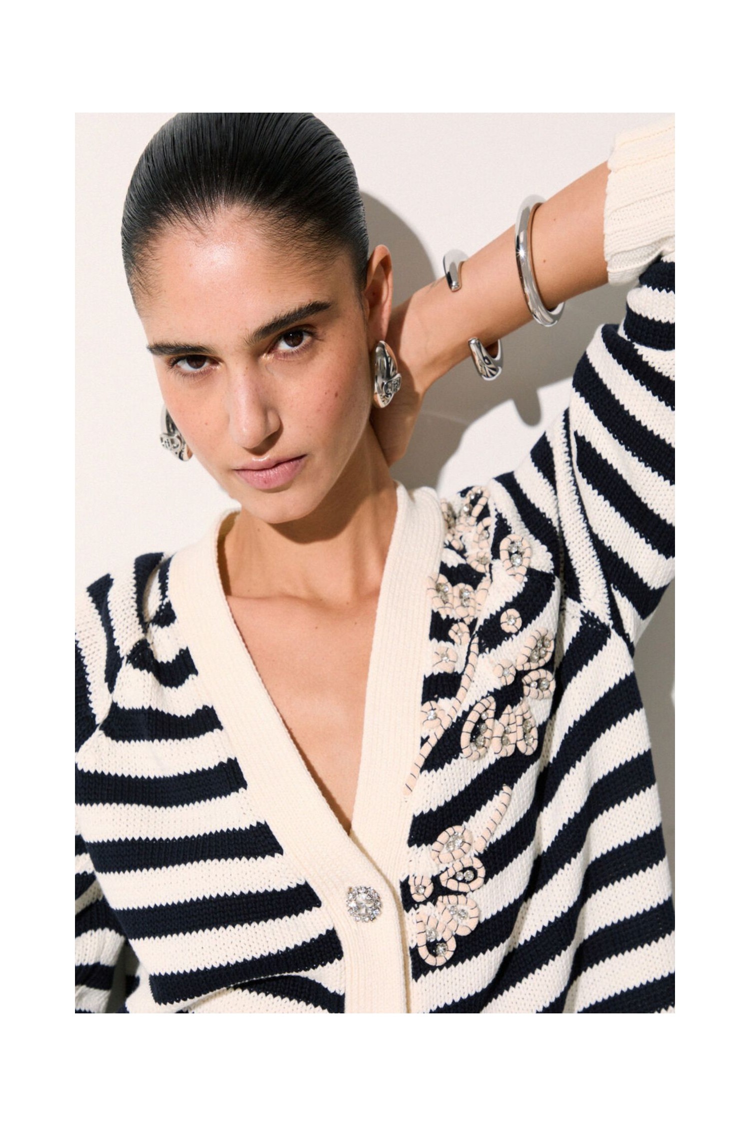 CARDIGAN CON RICAMI GIOIELLO LIU JO