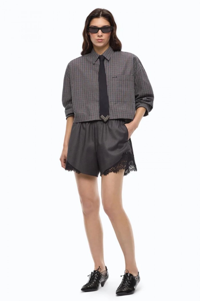 CAMICIA CROPPED A QUADRETTI CON CRAVATTA PINKO