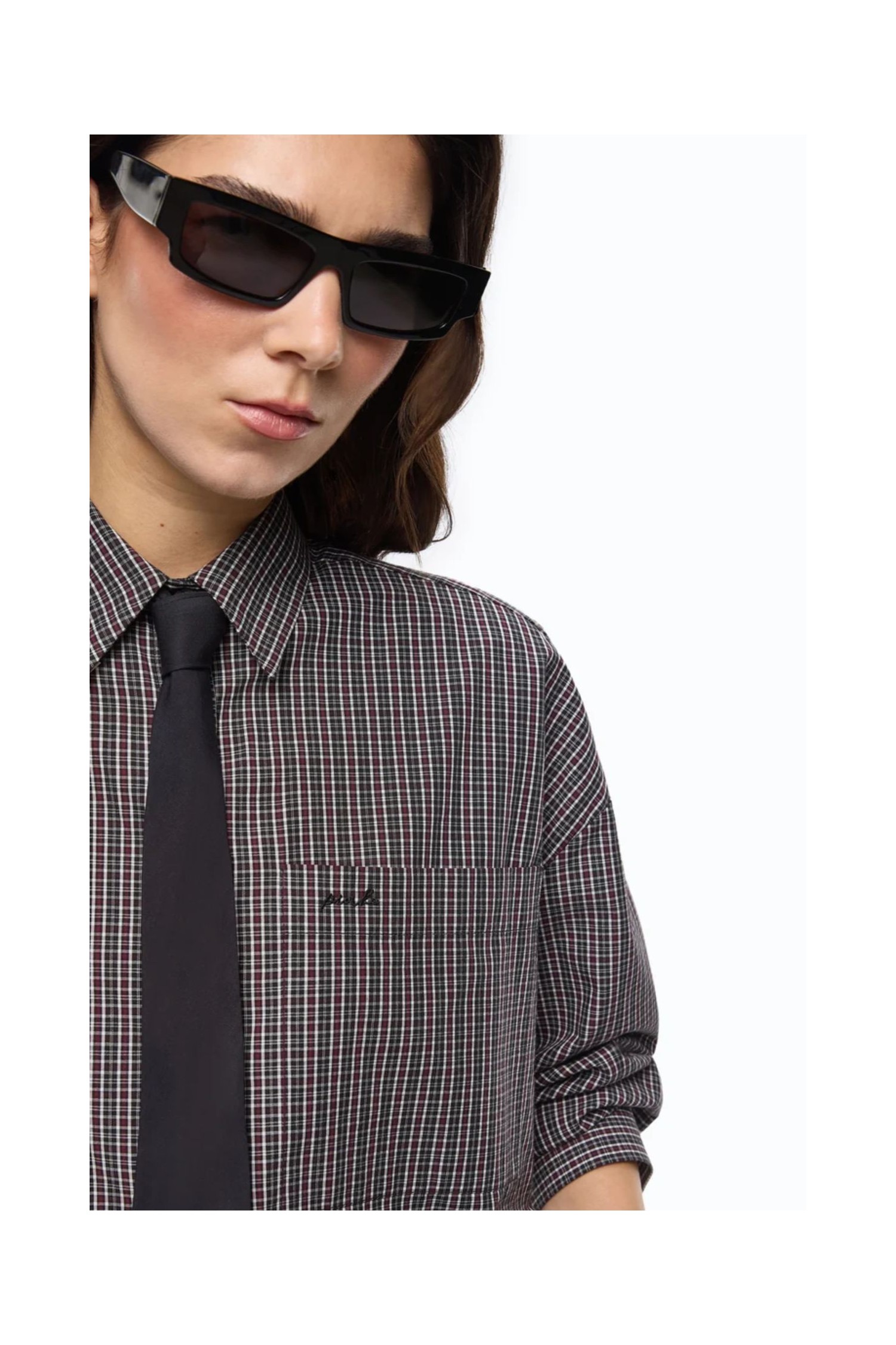 CAMICIA CROPPED A QUADRETTI CON CRAVATTA PINKO