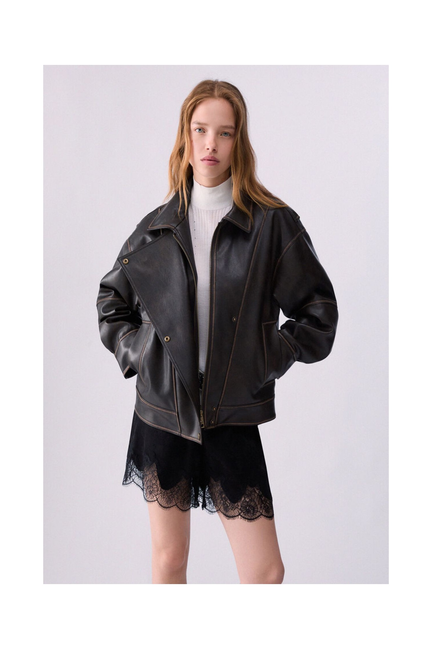 BOMBER  OVERSIZE IN TESSUTO SPALMATO LIU JO