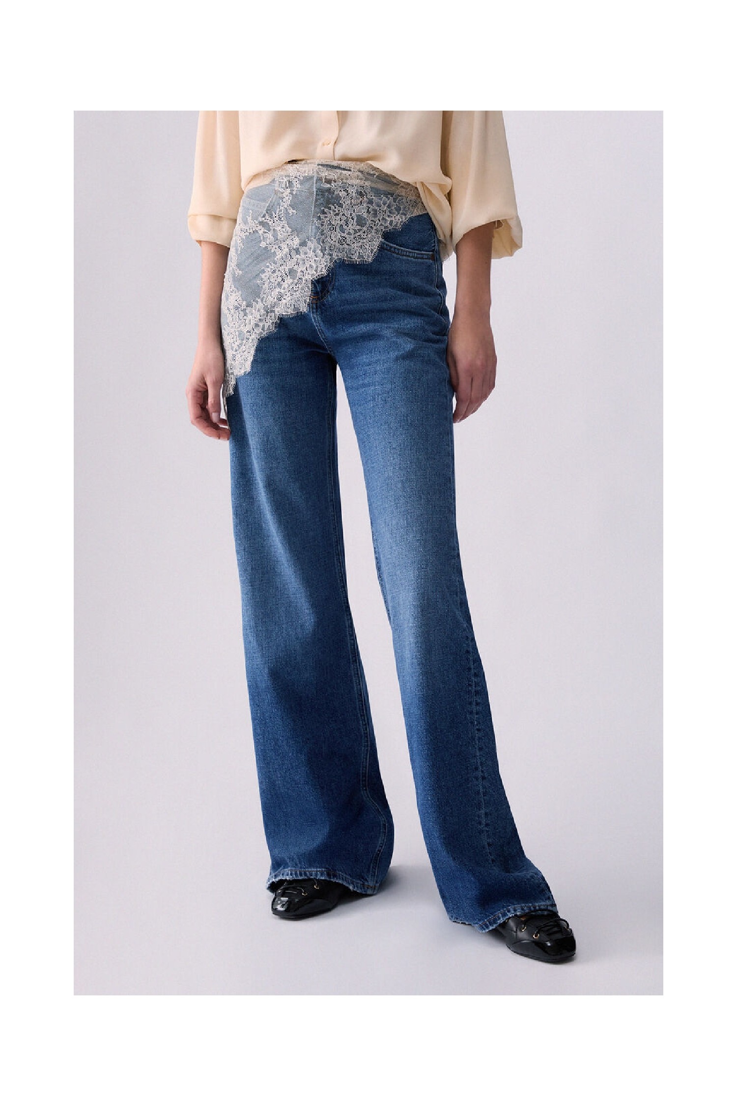 JEANS FLARE CON BANDANA DI PIZZO LIU JO