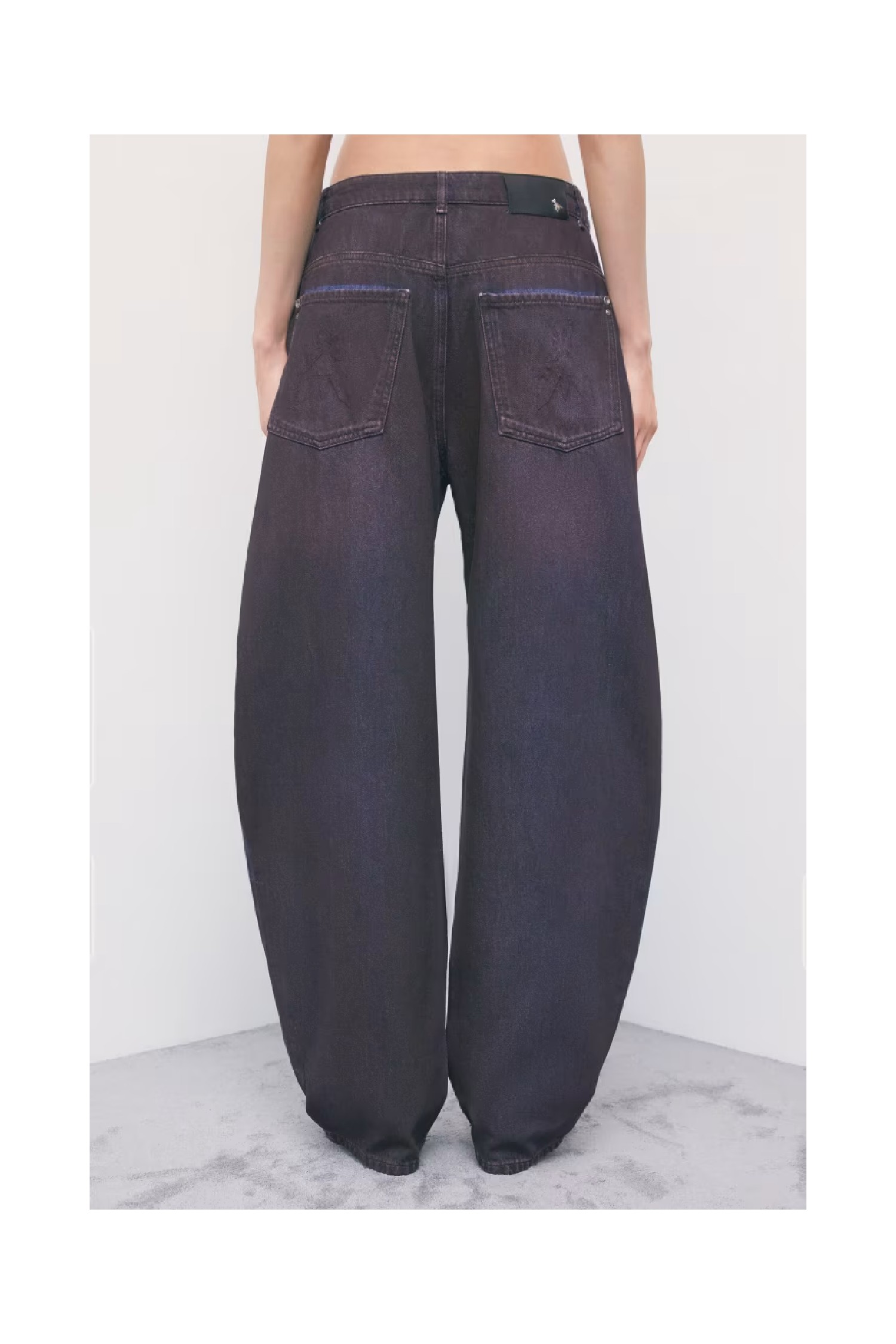 JEANS BARREL A VITA BASSA CON EFFETTO SPRAY PATRIZIA PEPE 